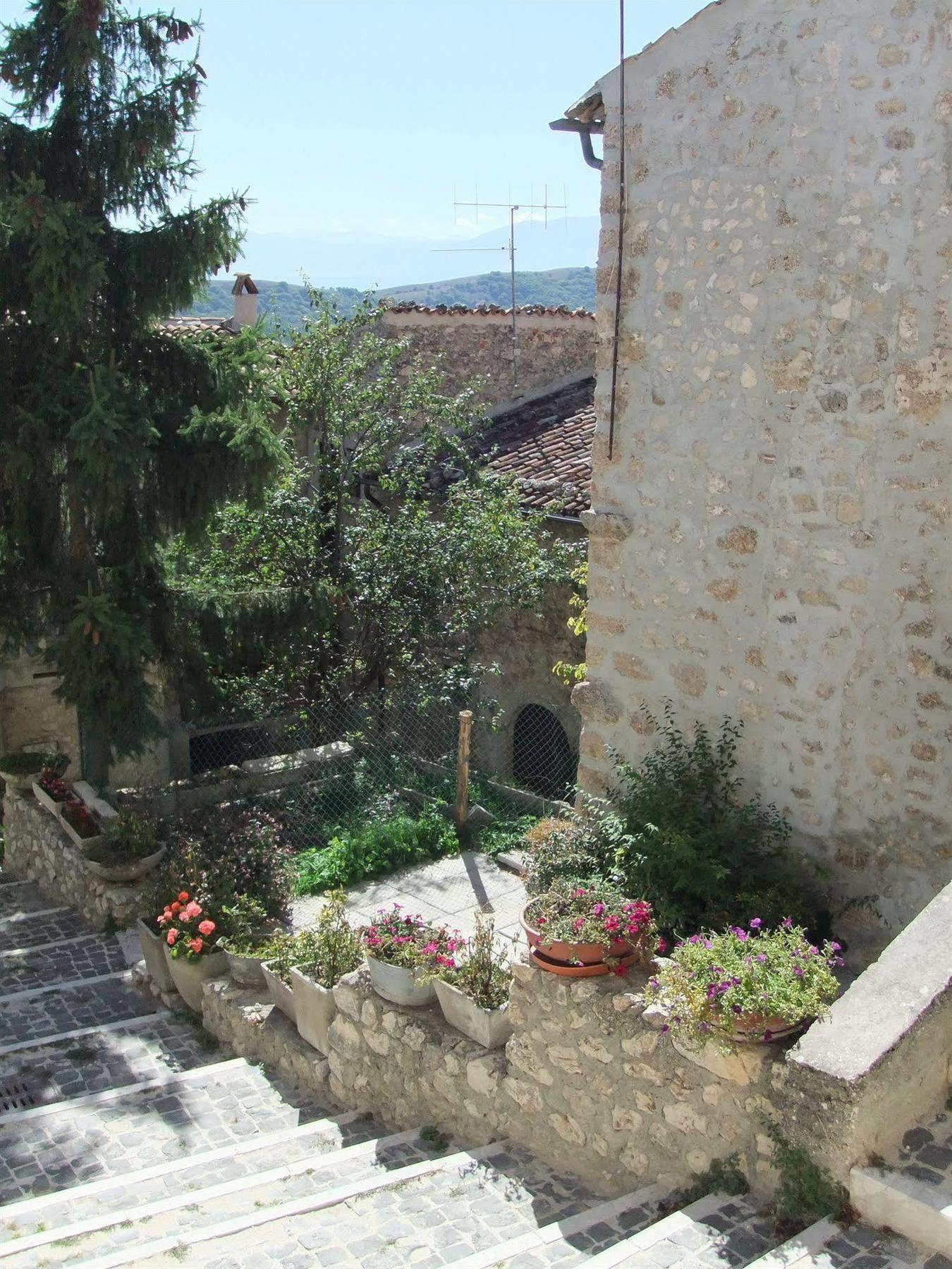 אפרטהוטל סנטו סטפאנו די ססאניו Residenza La Torre מראה חיצוני תמונה
