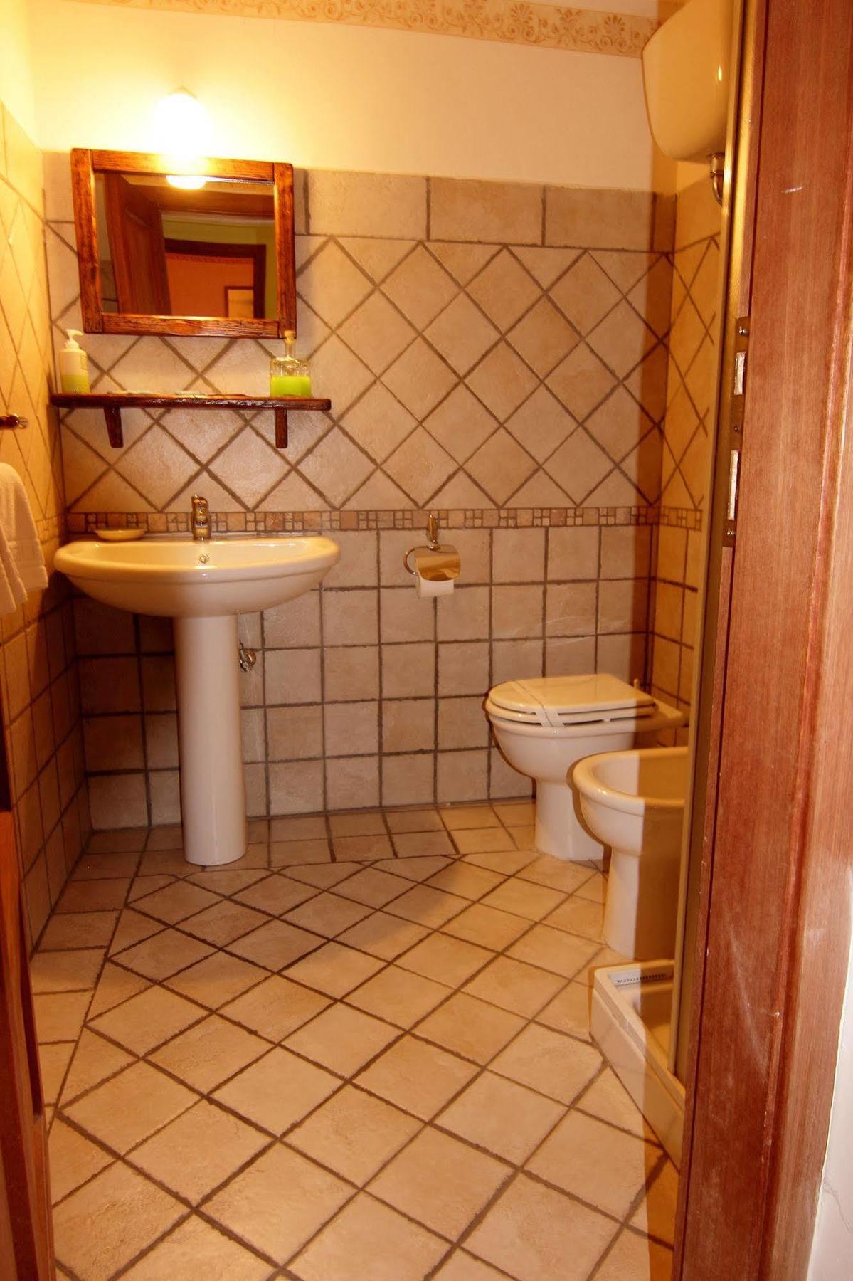 אפרטהוטל סנטו סטפאנו די ססאניו Residenza La Torre מראה חיצוני תמונה